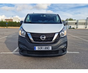 NISSAN NV 300