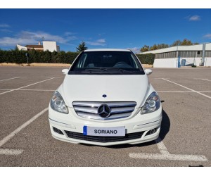 MERCEDES B180